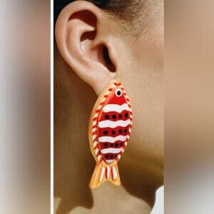 Nwt- Zara fish earrings
